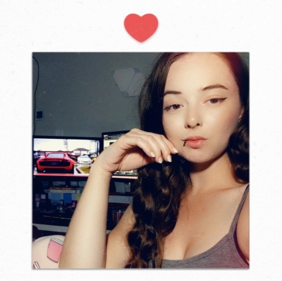 Meet your Posher, Chellee - Picture 1 of 1